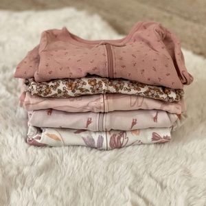 Carters Baby Pajamas / Size 6month